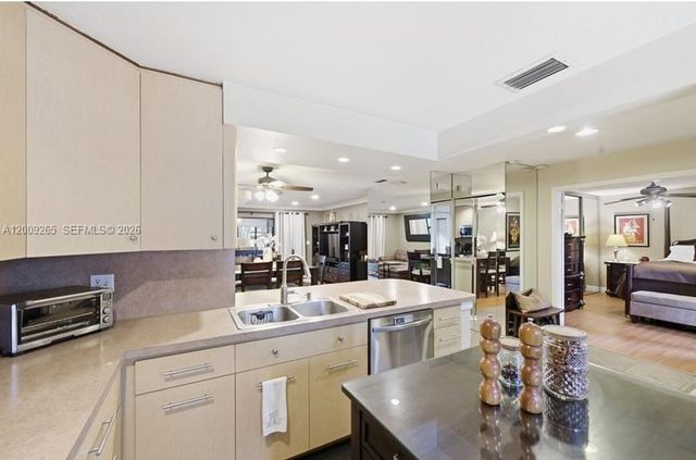 4409 NW 20th St 447, Coconut Creek, FL 33066