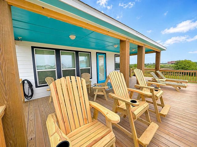 210 Corpus Christi Drive, Port Bolivar, TX 77650