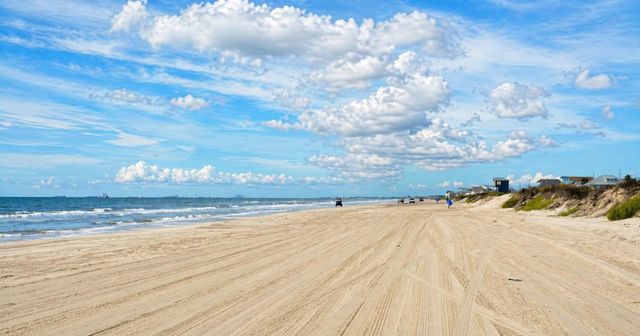 210 Corpus Christi Drive, Port Bolivar, TX 77650