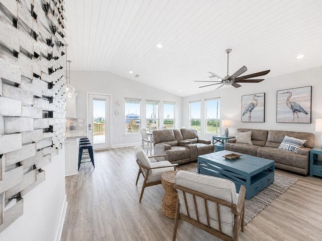 210 Corpus Christi Drive, Port Bolivar, TX 77650