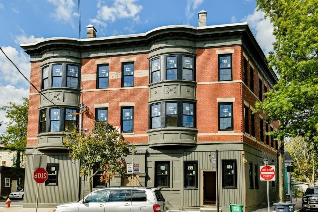 55 Plymouth St 4, Cambridge, MA 02141