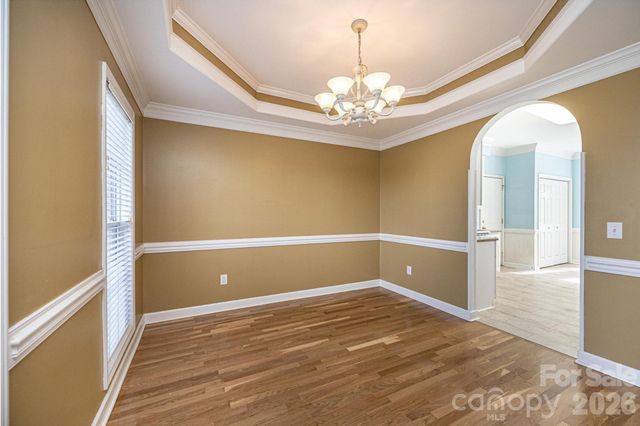 5045 Old River Drive, Hickory, NC 28602