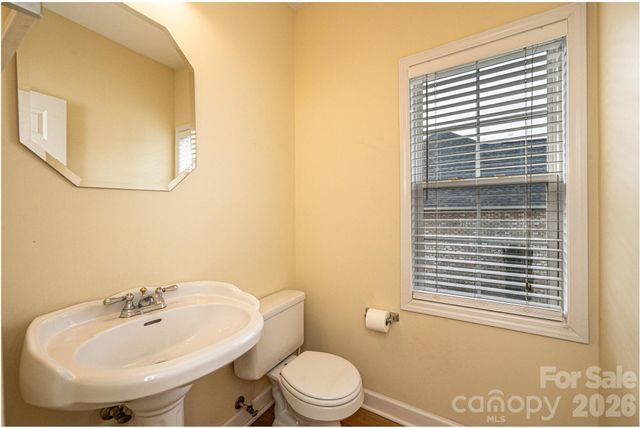 5045 Old River Drive, Hickory, NC 28602