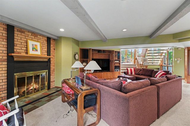 460 E Long Lake Road, Bloomfield Hills, MI 48304