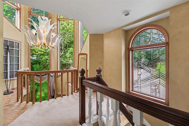 460 E Long Lake Road, Bloomfield Hills, MI 48304
