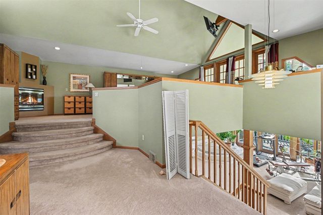460 E Long Lake Road, Bloomfield Hills, MI 48304