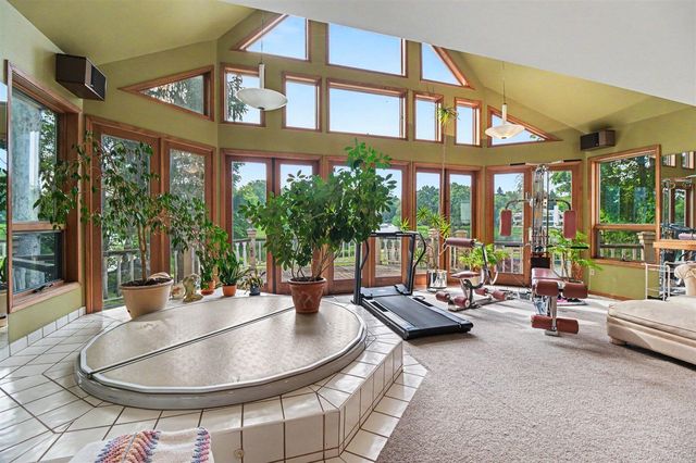 460 E Long Lake Road, Bloomfield Hills, MI 48304