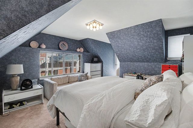 460 E Long Lake Road, Bloomfield Hills, MI 48304