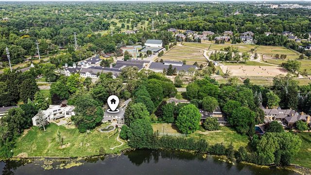 460 E Long Lake Road, Bloomfield Hills, MI 48304