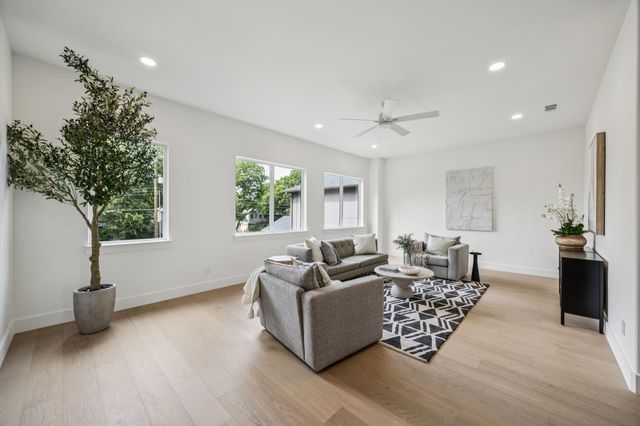 6244 Richmond Avenue, Dallas, TX 75214