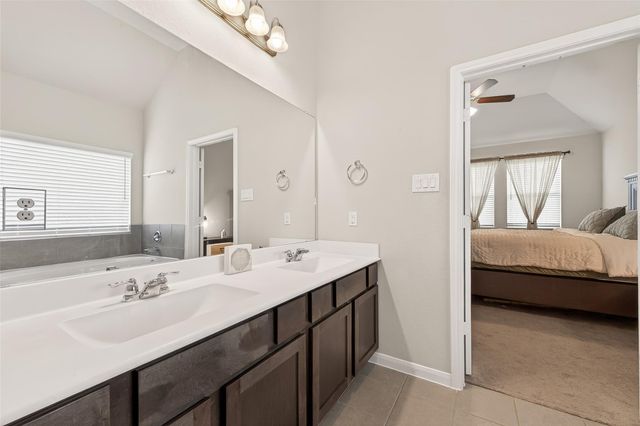 6027 Prince Place Drive, Rosenberg, TX 77471