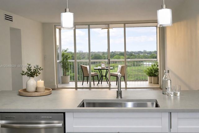 3080 N Course Drive 602, Pompano Beach, FL 33069