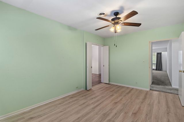 1104 KIMBERLY Road 804, Bettendorf, IA 52722