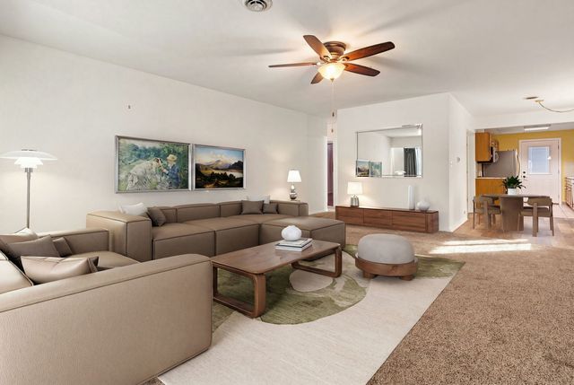 1104 KIMBERLY Road 804, Bettendorf, IA 52722