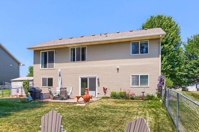 7944 Highland Drive, Lino Lakes, MN 55014
