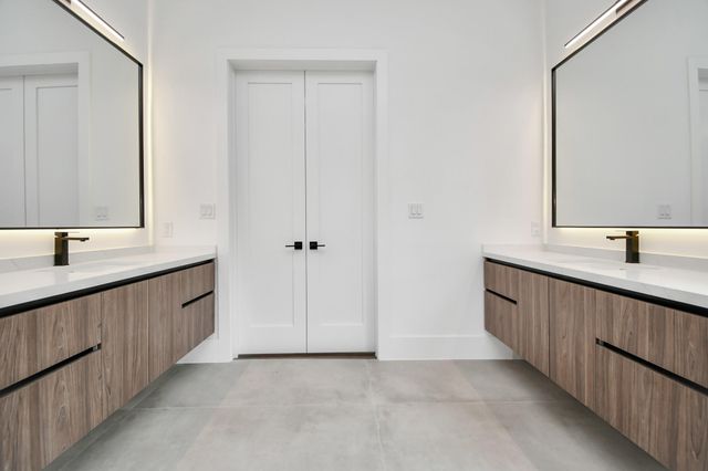 5414 John Dreaper Drive, Houston, TX 77056