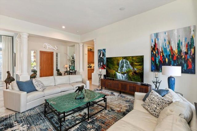 50 Toscana Way E, Rancho Mirage, CA 92270