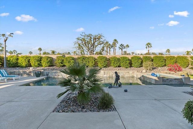 50 Toscana Way E, Rancho Mirage, CA 92270