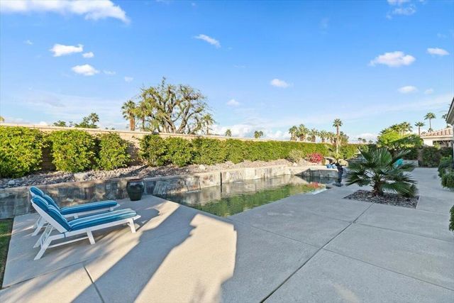 50 Toscana Way E, Rancho Mirage, CA 92270