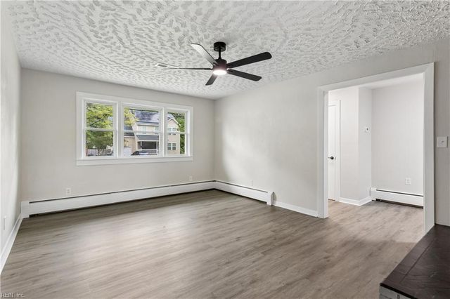 615 Pennsylvania AVE, Hampton, VA 23661