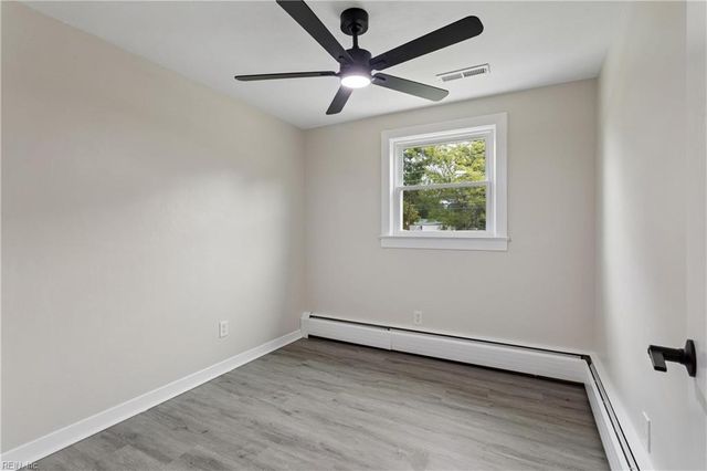 615 Pennsylvania AVE, Hampton, VA 23661