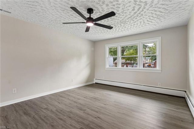 615 Pennsylvania AVE, Hampton, VA 23661
