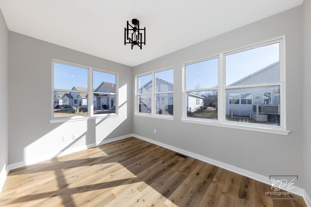 721 S Wellston Lane, Romeoville, IL 60446