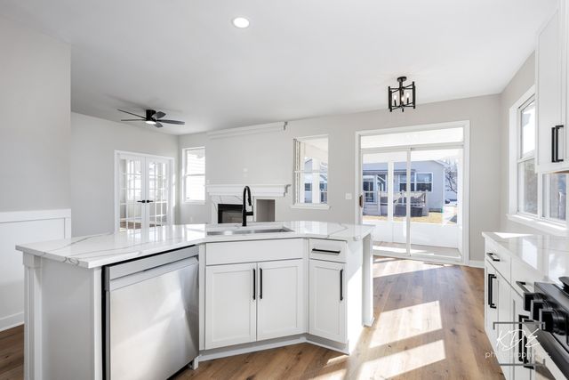 721 S Wellston Lane, Romeoville, IL 60446