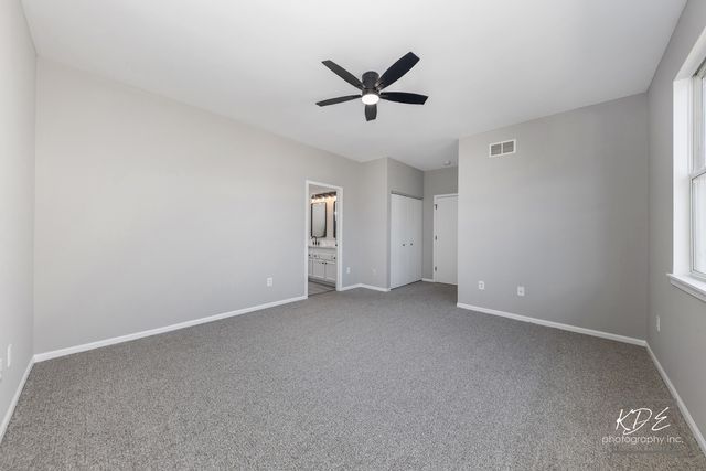 721 S Wellston Lane, Romeoville, IL 60446