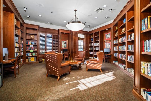 721 S Wellston Lane, Romeoville, IL 60446