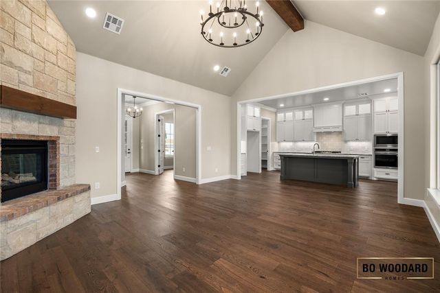 946 Trunci Circle, Newcastle, OK 73065