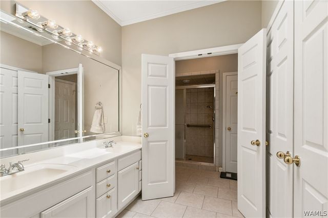 1626 RIVER RO, Tuscaloosa, AL 35406
