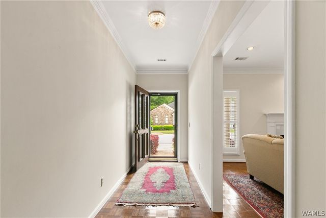 1626 RIVER RO, Tuscaloosa, AL 35406