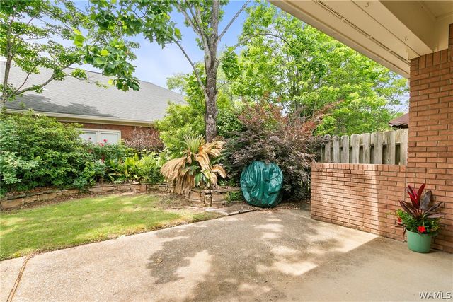1626 RIVER RO, Tuscaloosa, AL 35406