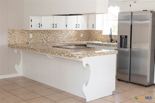 405 Westwood Drive, Port Lavaca, TX 77979