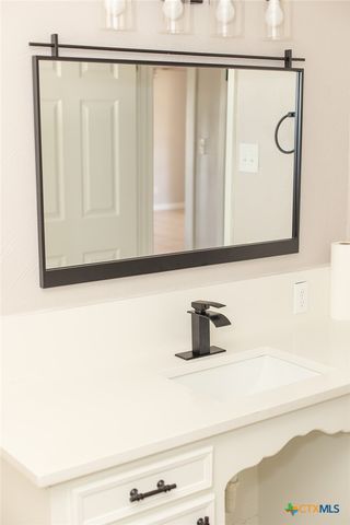 405 Westwood Drive, Port Lavaca, TX 77979