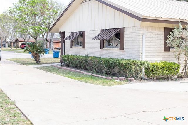 405 Westwood Drive, Port Lavaca, TX 77979