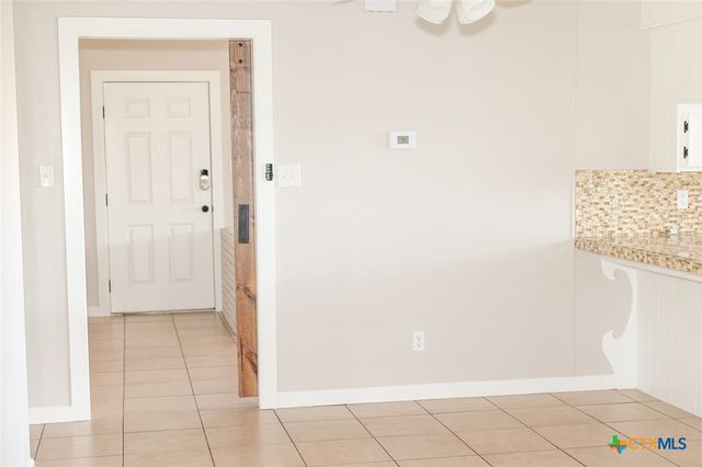 405 Westwood Drive, Port Lavaca, TX 77979