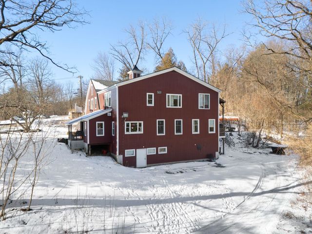 72 Landmark Hill Drive, Brattleboro, VT 05301