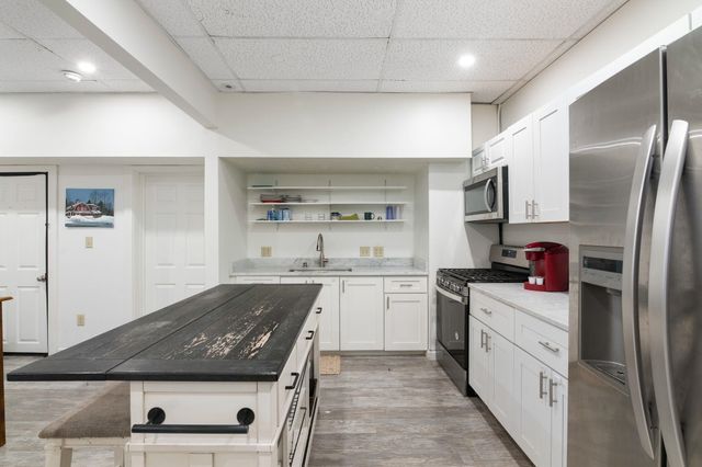 72 Landmark Hill Drive, Brattleboro, VT 05301