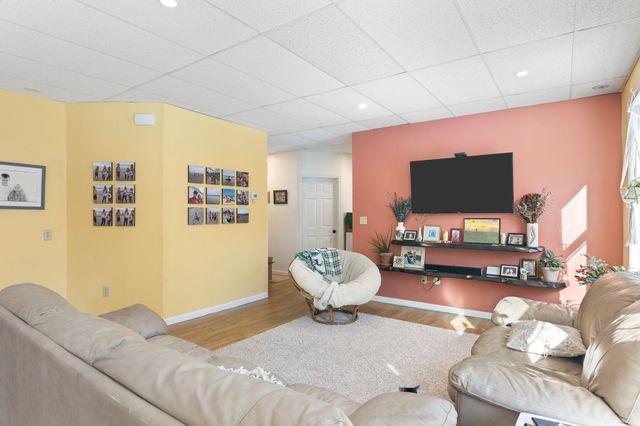 72 Landmark Hill Drive, Brattleboro, VT 05301