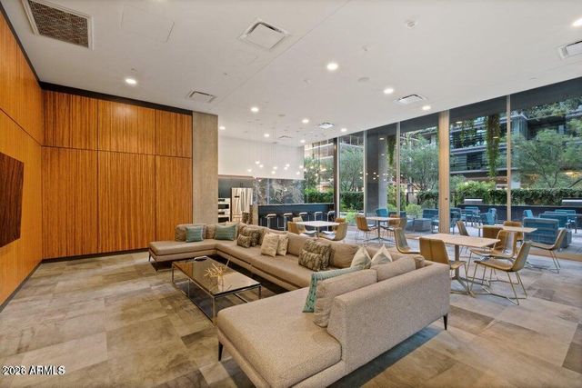 7120 E Kierland blvd Boulevard 1201, Scottsdale, AZ 85254