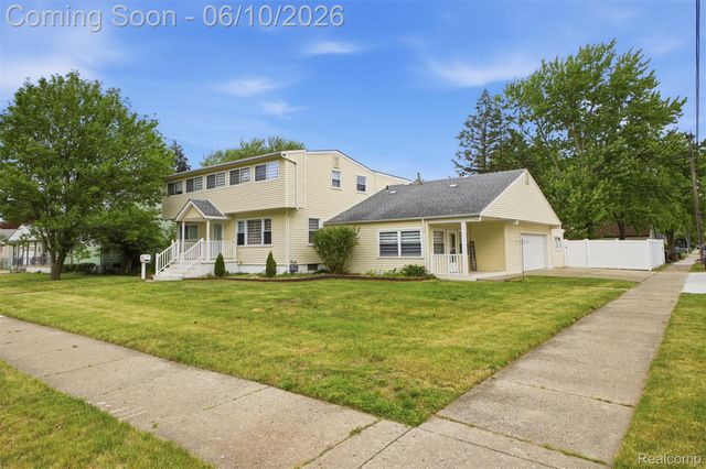 32120 Bock Street, Garden City, MI 48135