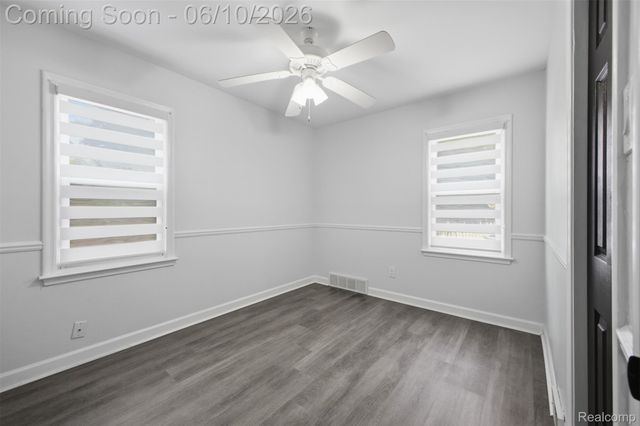 32120 Bock Street, Garden City, MI 48135
