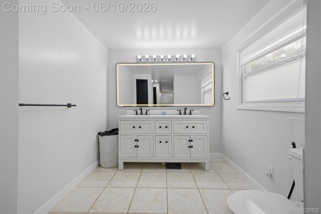 32120 Bock Street, Garden City, MI 48135