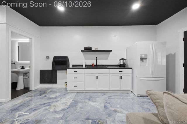 32120 Bock Street, Garden City, MI 48135