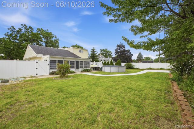 32120 Bock Street, Garden City, MI 48135