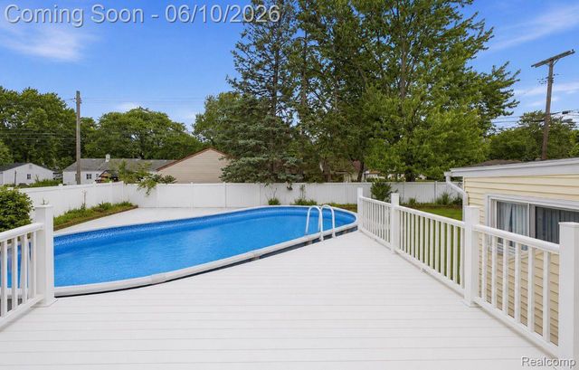 32120 Bock Street, Garden City, MI 48135