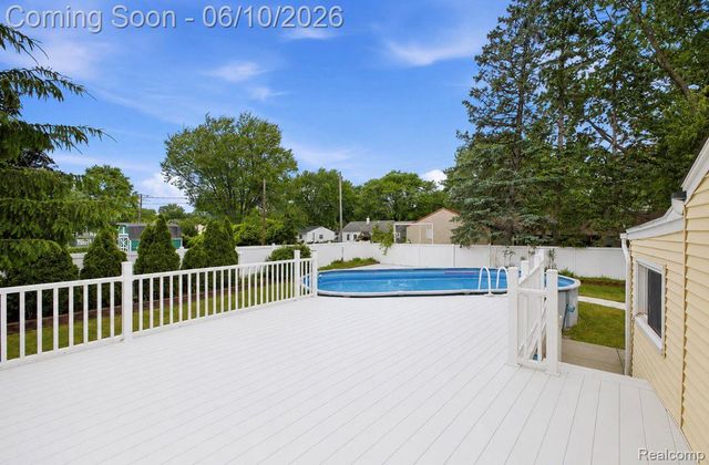 32120 Bock Street, Garden City, MI 48135