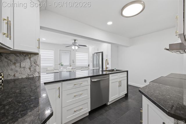 32120 Bock Street, Garden City, MI 48135